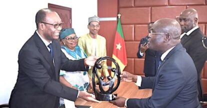 3103-23237-artisanat-la-cote-d-ivoire-designee-invite-special-de-la-l-invitee-speciale-de-la-9e-edition-du-siarc-a-yaounde_L